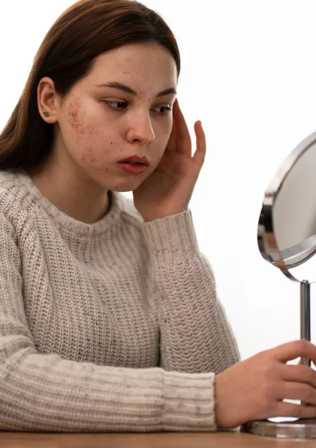 Blemishes on Mature Skin: Understanding Adult Breakouts 