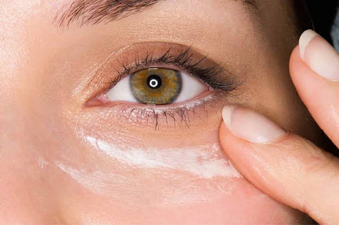 Shea Butter and Dark Circles: What It Can and Cannot Do